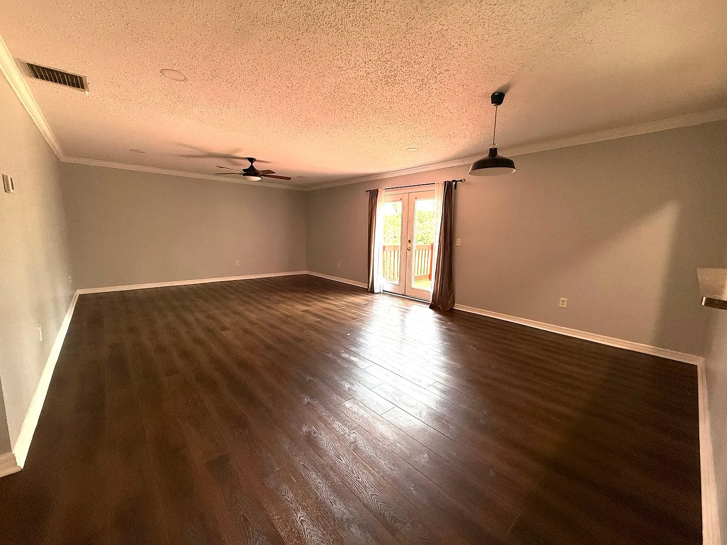 Beautiful 2BR/2BA Condo in Sarasota! — Photo 3