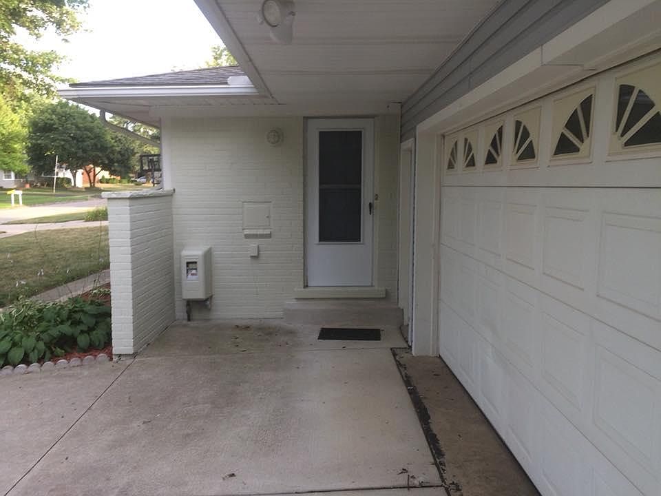1st image of 3839 Aquarina St