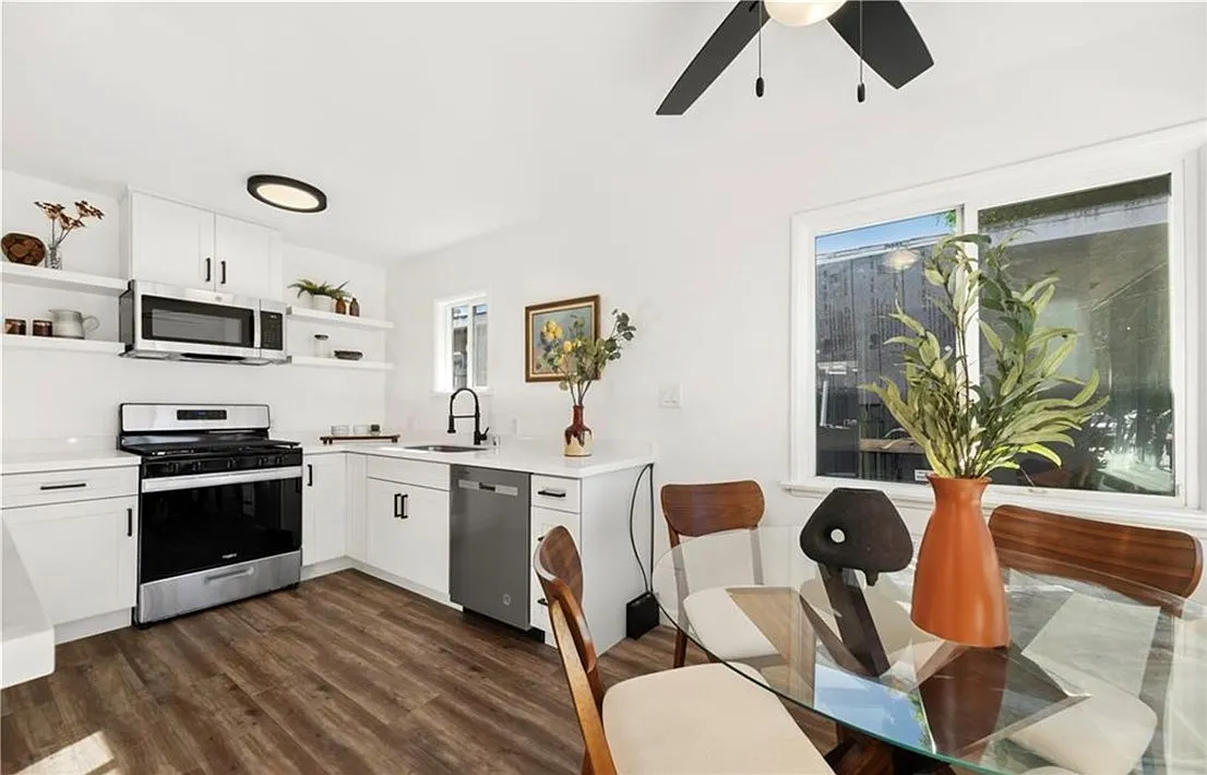 2 bed, 750 sqft, $7,000 — Photo 4