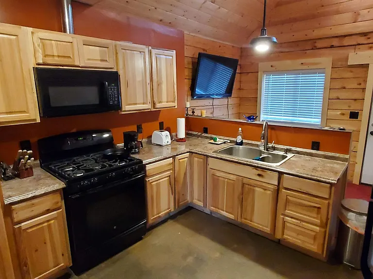 36163 Pine St #1 — Photo 17