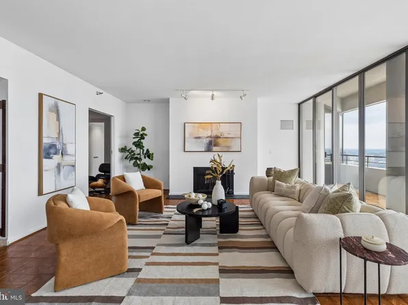 202 W Rittenhouse Sq #10-3302, Philadelphia, PA 19103
