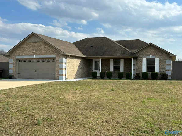 27846 Phillip Wagnon Dr, Athens, AL 35613