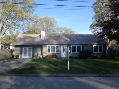 12 New Britain Dr, Warwick, RI, 02889