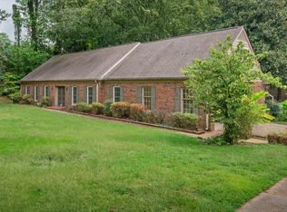 3807 N Lakewood Dr, Memphis, TN 38128