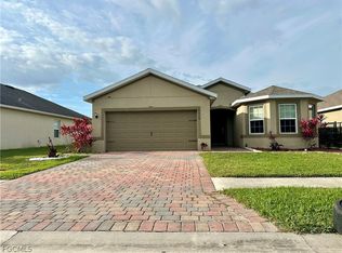 10535 Canal Brook Ln, Lehigh Acres, FL 33936