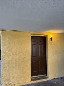 1447 Hialeah Dr APT B, Las Vegas, NV, 89119