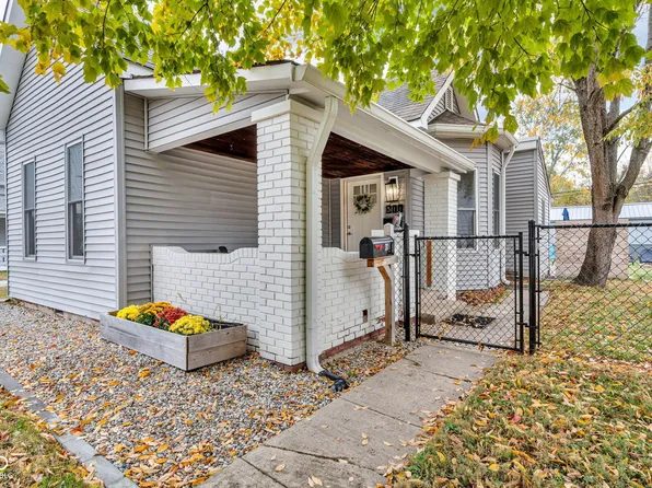 311 N Center St, Plainfield, IN 46168