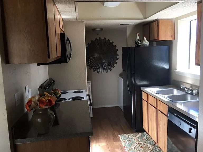 Misty Ridge Apartments — Photo 6