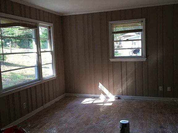 2nd image of 309 Crest Dr