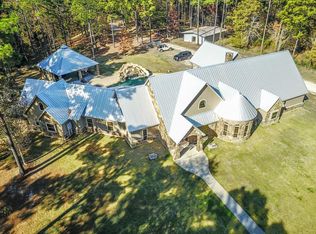 925 Moore Farm Rd, Zavalla, TX 75980