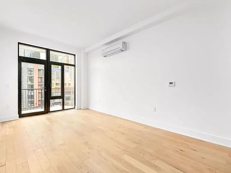 2-24 26th Ave #411 — Photo 3