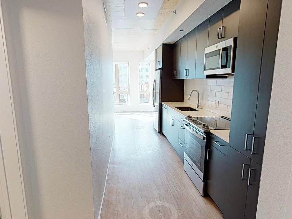 1st image of 3201 W 17th Ave #411