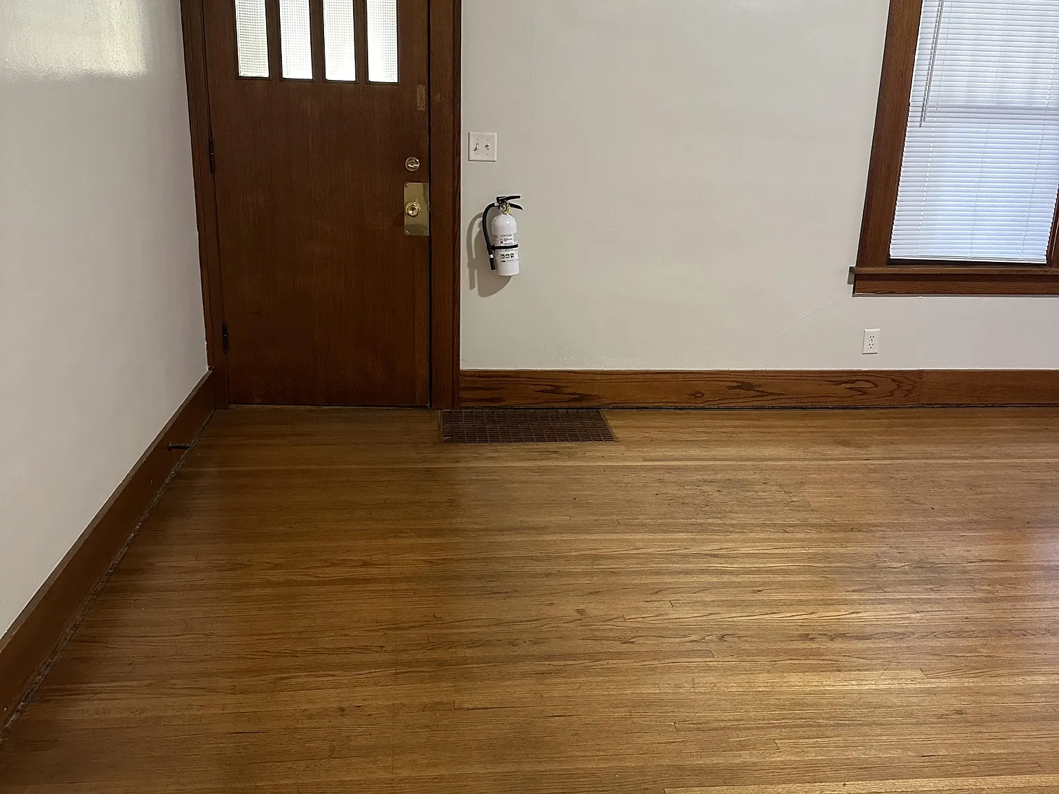 1007 E Corning — Photo 3