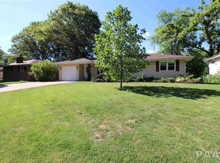 908 W Broadmoor St, Peoria, IL 61614