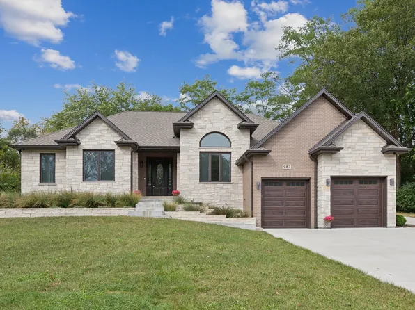 982 Westshore Dr, Fox Lake, IL 60020
