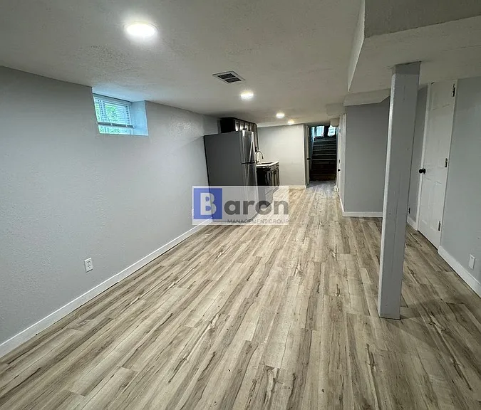 1053 Huey St — Photo 5