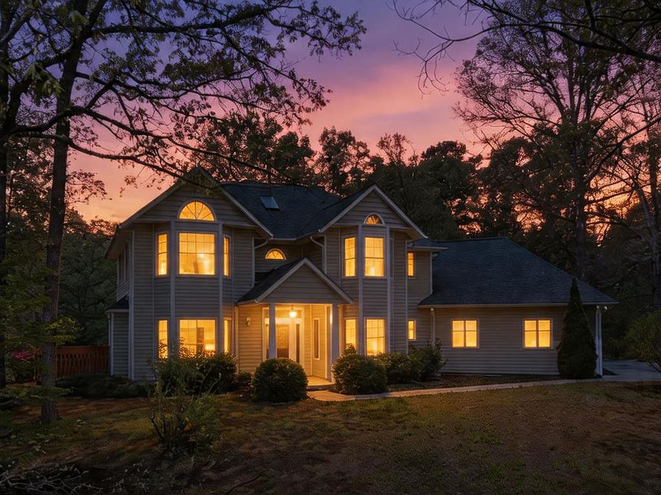 1st image of 838 Peachtree Hills Rd
