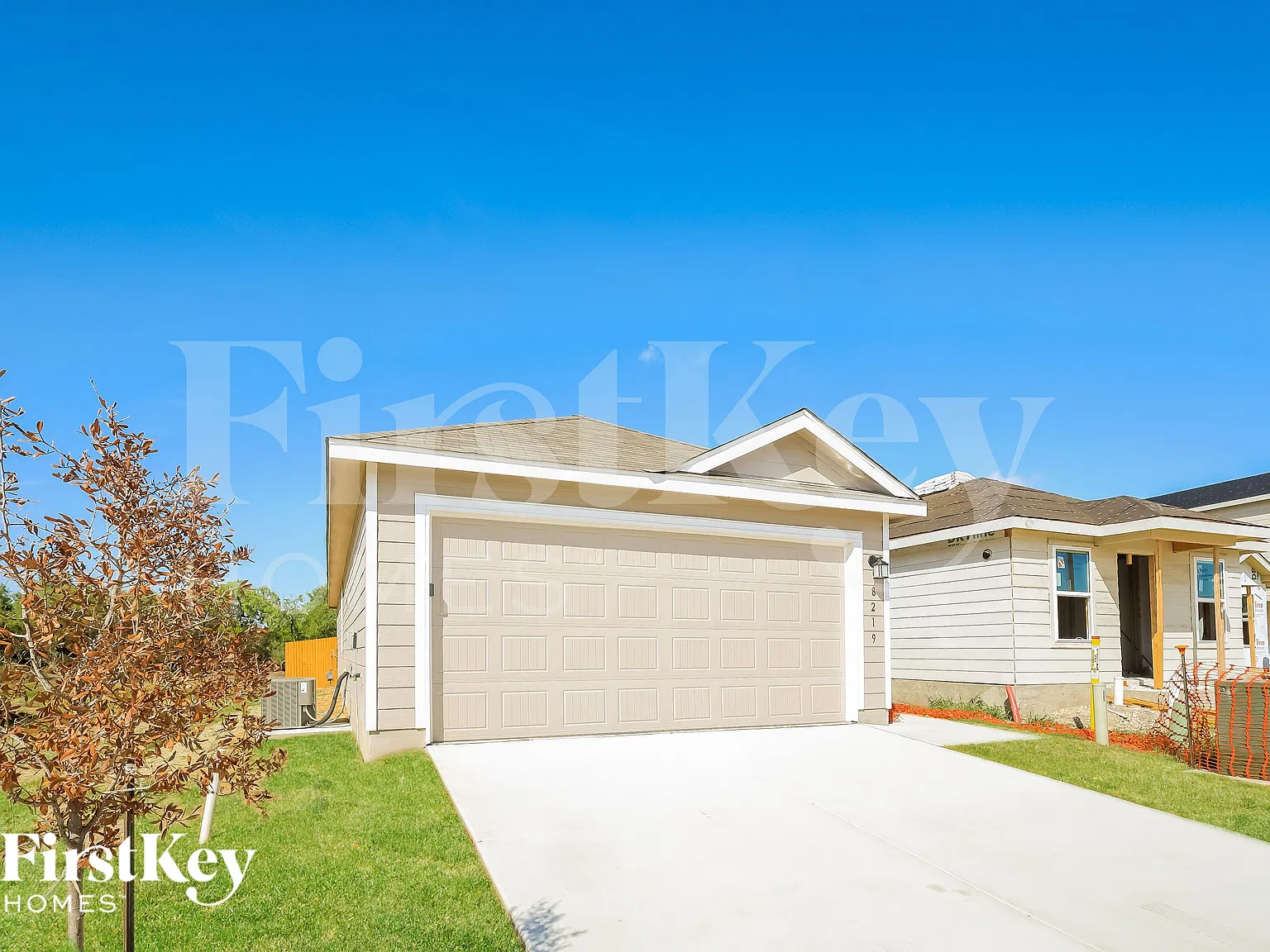 3 bed, 2.0 bath, 1018 sqft, $1,420 — Photo 3
