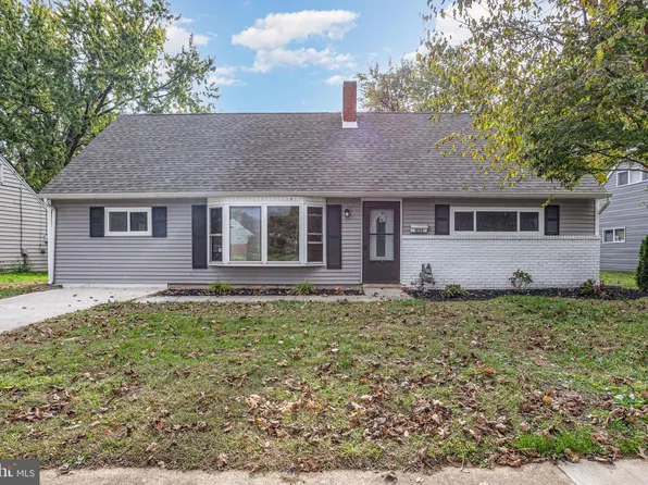 1232 Continental Rd, York, PA 17404