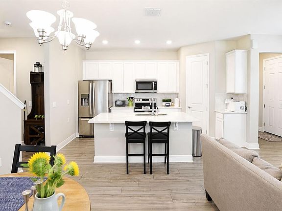 5th image of 14383 BRAEMAR STREET