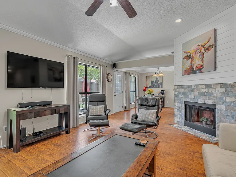 3808 Beaumont Ln — Photo 22