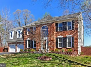 8962 Spruce Ridge Rd, Fairfax Station, VA 22039