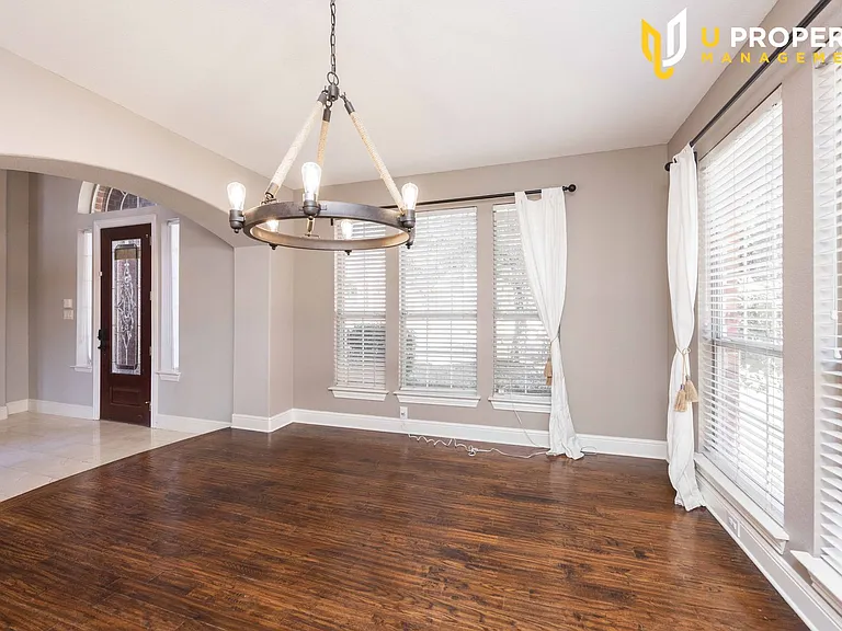 1687 Sandstone Dr — Photo 10