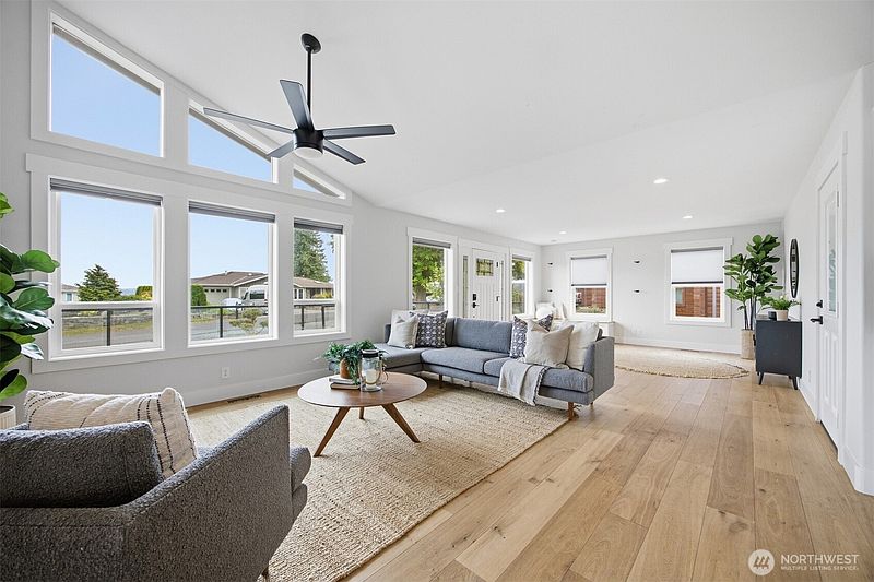 2nd image of 8153 Comox Road