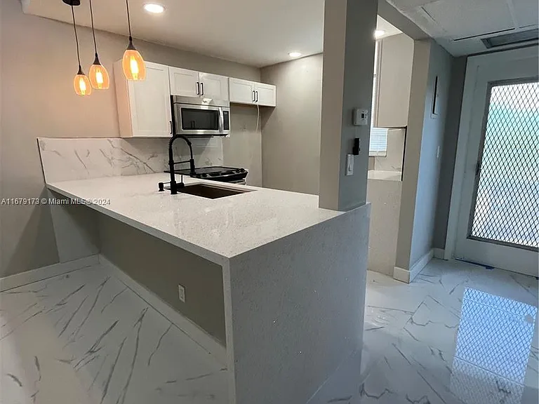5102 NW 36th St #605 — Photo 5