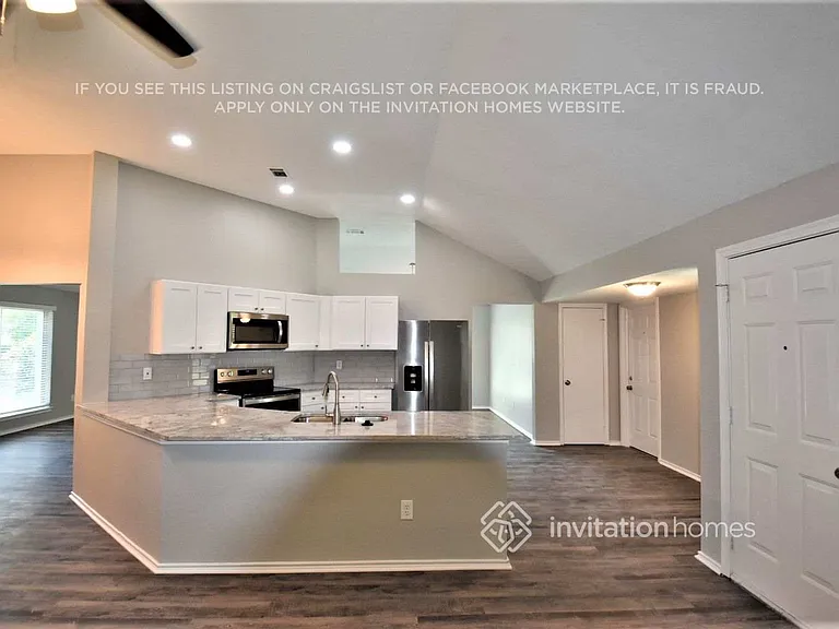 1517 Autumn Breeze Ln — Photo 11