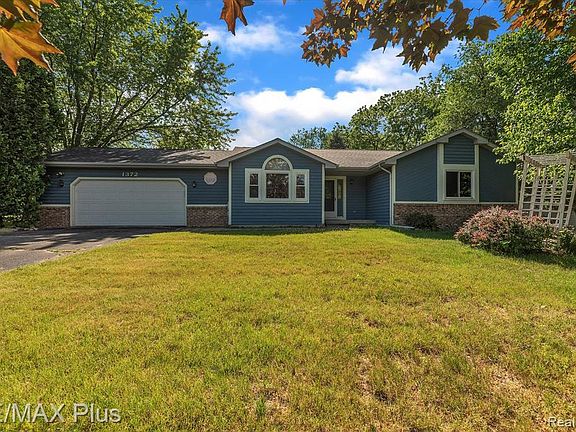 5th image of 1372 Tanglewood Dr