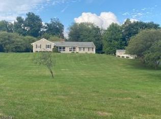 1 Allerton Rd, Lebanon, NJ 08833