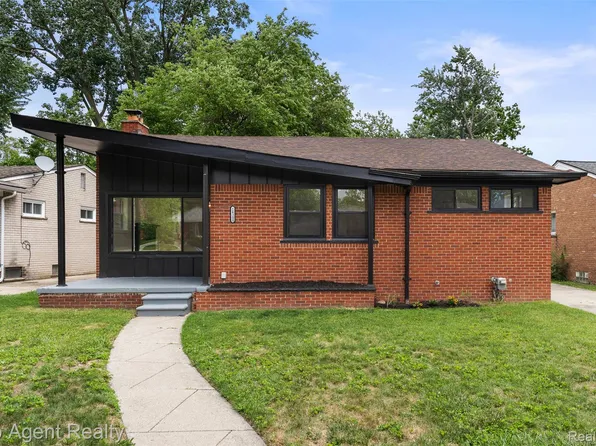 24300 Seneca St, Oak Park, MI 48237