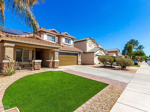 3rd image of 650 E DANIELLA Drive E