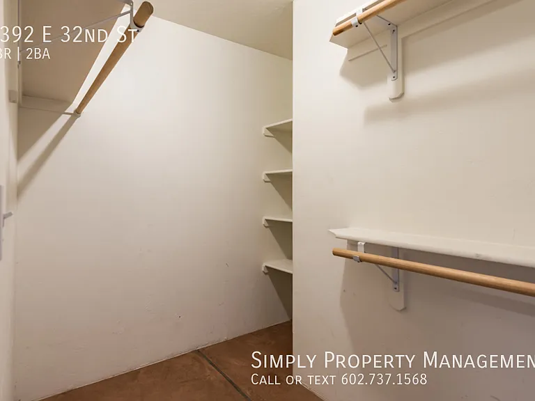 5392 E 32nd St — Photo 16