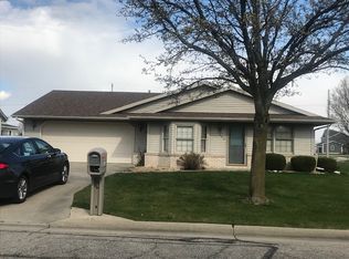 300 Meadow Rd, Archbold, OH 43502