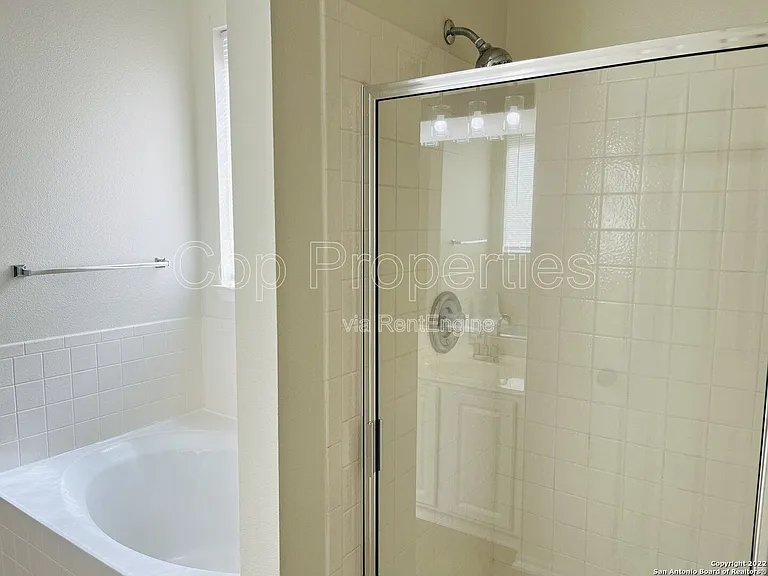 22622 Madison Park — Photo 15