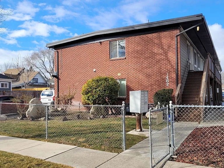 Must See Updated Units — Photo 7