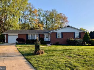 408 Fieldstone Ct, Fallston, MD 21047