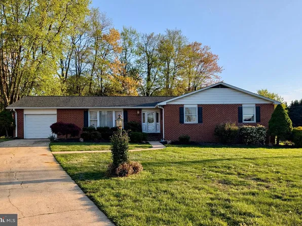 408 Fieldstone Ct, Fallston, MD 21047