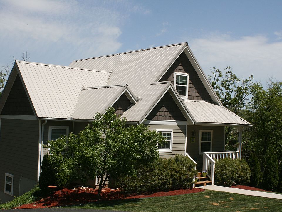 1st image of 66 Capulet Ln