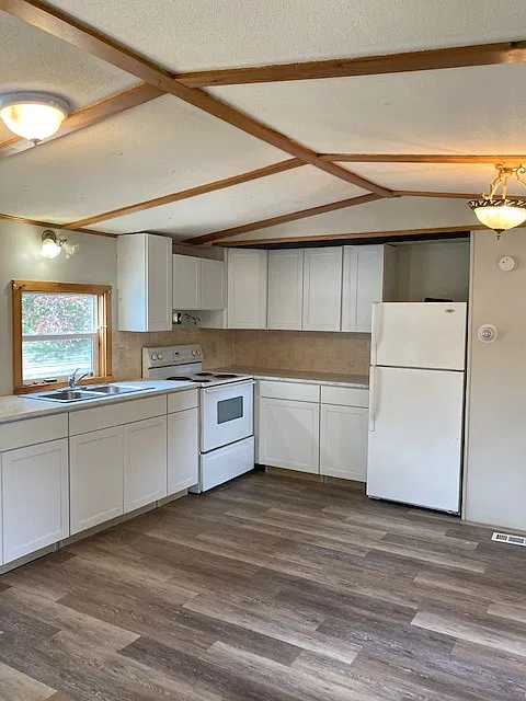 2 bed, 960 sqft, $1,100 — Photo 3