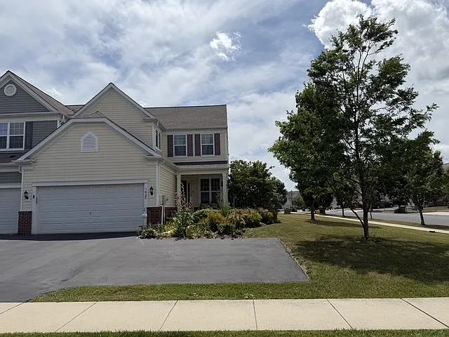 1428 Waterbury Rd — Photo 1