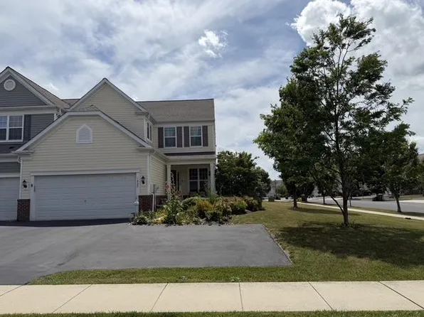1428 Waterbury Rd, Breinigsville, PA 18031