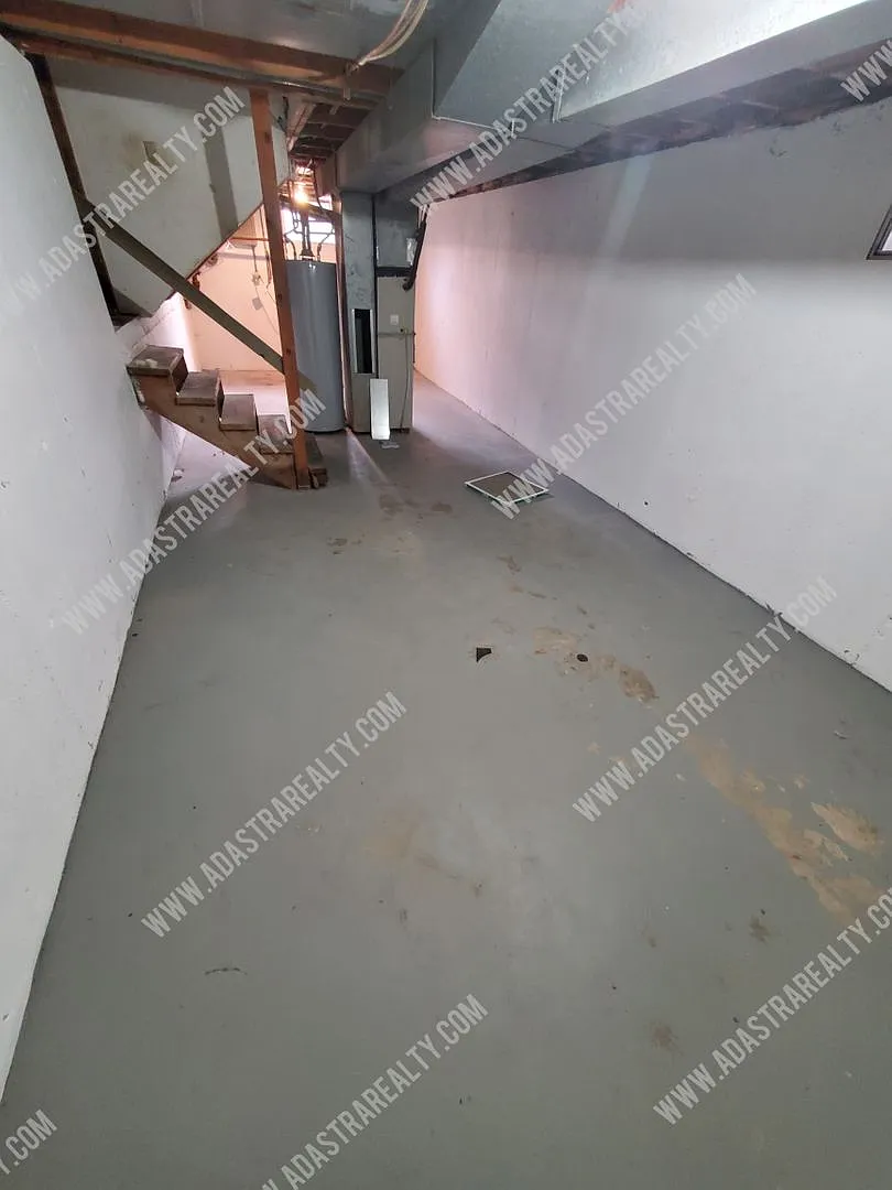 Spacious Olathe Duplex-Available NOW!! — Photo 4
