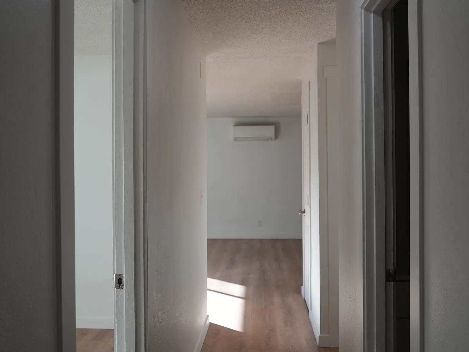 3 bed, 1100 sqft, $1,980 — Photo 3