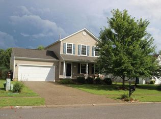 9705 River Trail Dr, Louisville, KY 40229