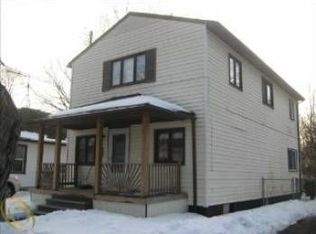 3350 Pershing St, Wayne, MI 48184