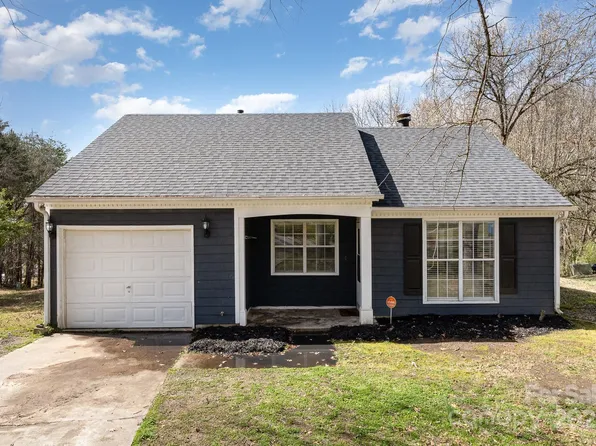 12319 Delcorte Ln, Pineville, NC 28134