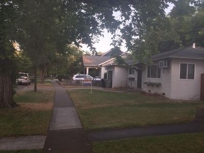 4925 T St, Sacramento, CA, 95819